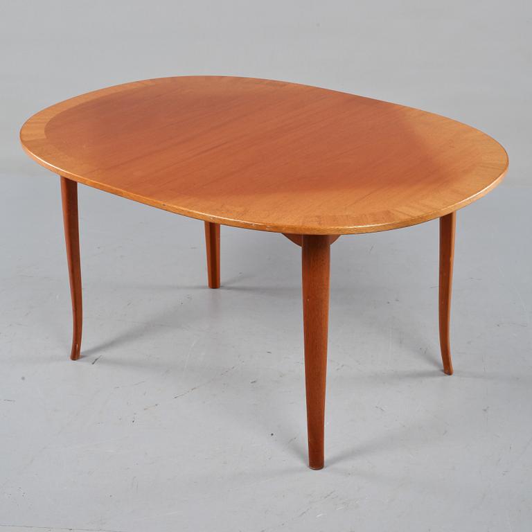 SOFFBORD, "Ovalen", Carl Malmsten, Åfors Möbelfabriks AB. Brännmärkt, 1900-talets mitt.