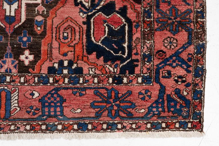 Rug, Nahavad, approx. 300 x 196 cm.