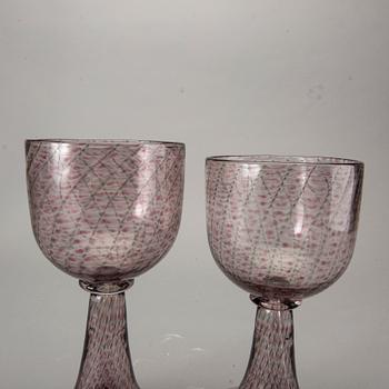 KERTTU NURMINEN, pokalglas, 2 st, Nuutajärvi Notsjö, signerade.
