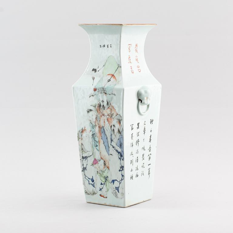 VAS, porslin, Kina, 1800-/1900-tal.