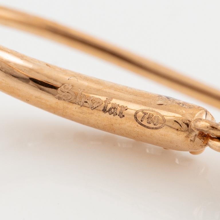 Örhängen 18K guld med odlade barocka sötvattenspärlor och briljantslipade diamanter.