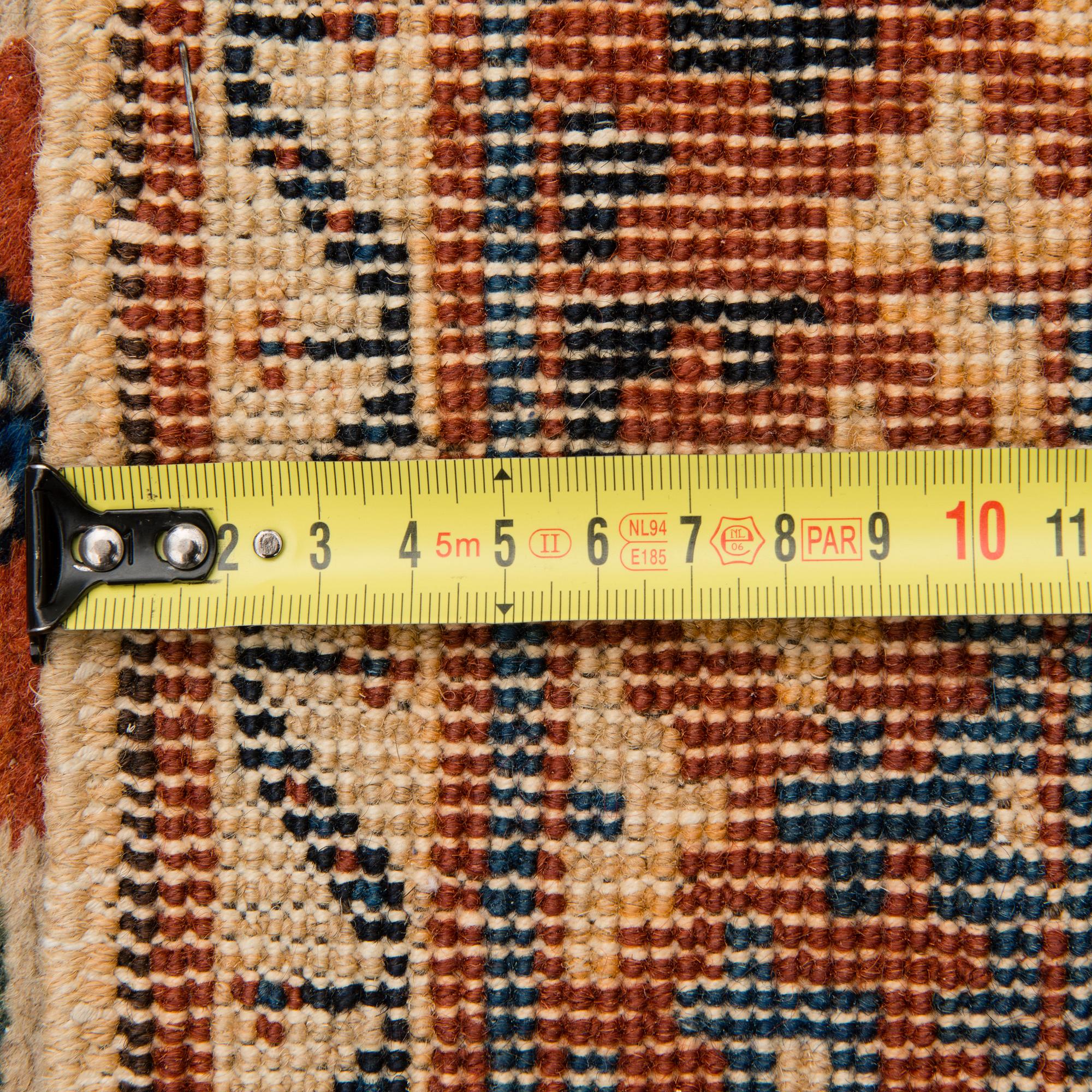 GALLERIMATTA, orientalisk. Ca 323x79 cm.