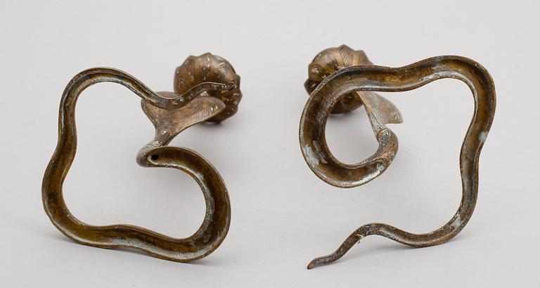 LJUSSTAKAR, 1 par, patinerad mässing, tidigt 1900-tal.