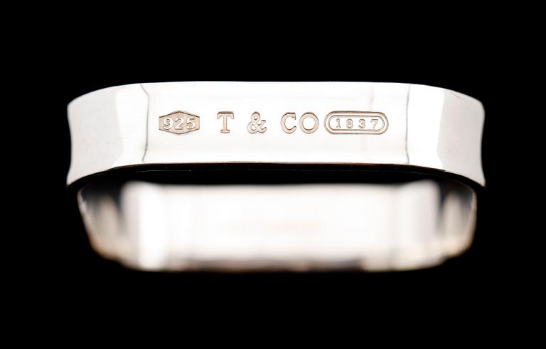 ARMRING, silver, Tiffany & Co, USA, 2001. Vikt ca 55 gram.