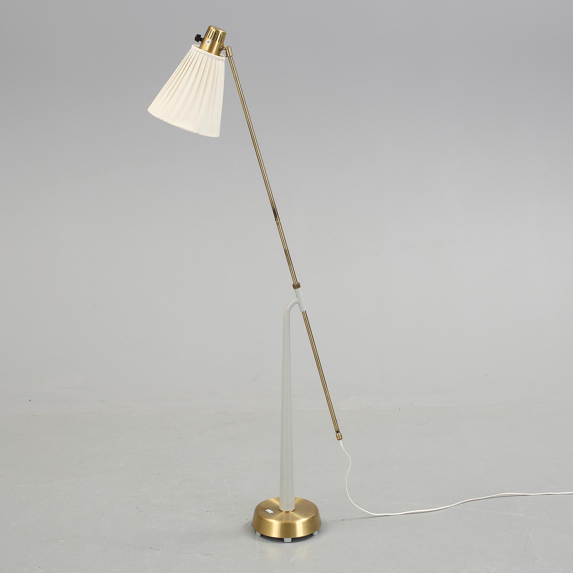 GOLVLAMPA, 1900-talets mitt.