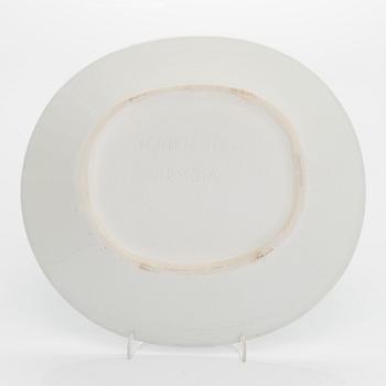Birger Kaipiainen, a decorative plate signed Kaipiainen Arabia.