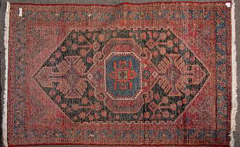 MATTA, orientalisk. Ca 133x207 cm.