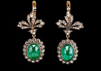 461. EARRINGS, cabochon emeralds c. 18.00 ct, rose cut diamonds c. 1.50 ct.
