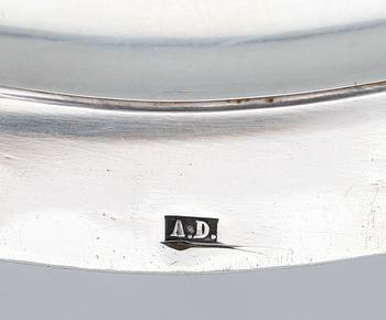SERVERINGSFAT, silver, Danmark 1918. Vikt ca 1391 g.