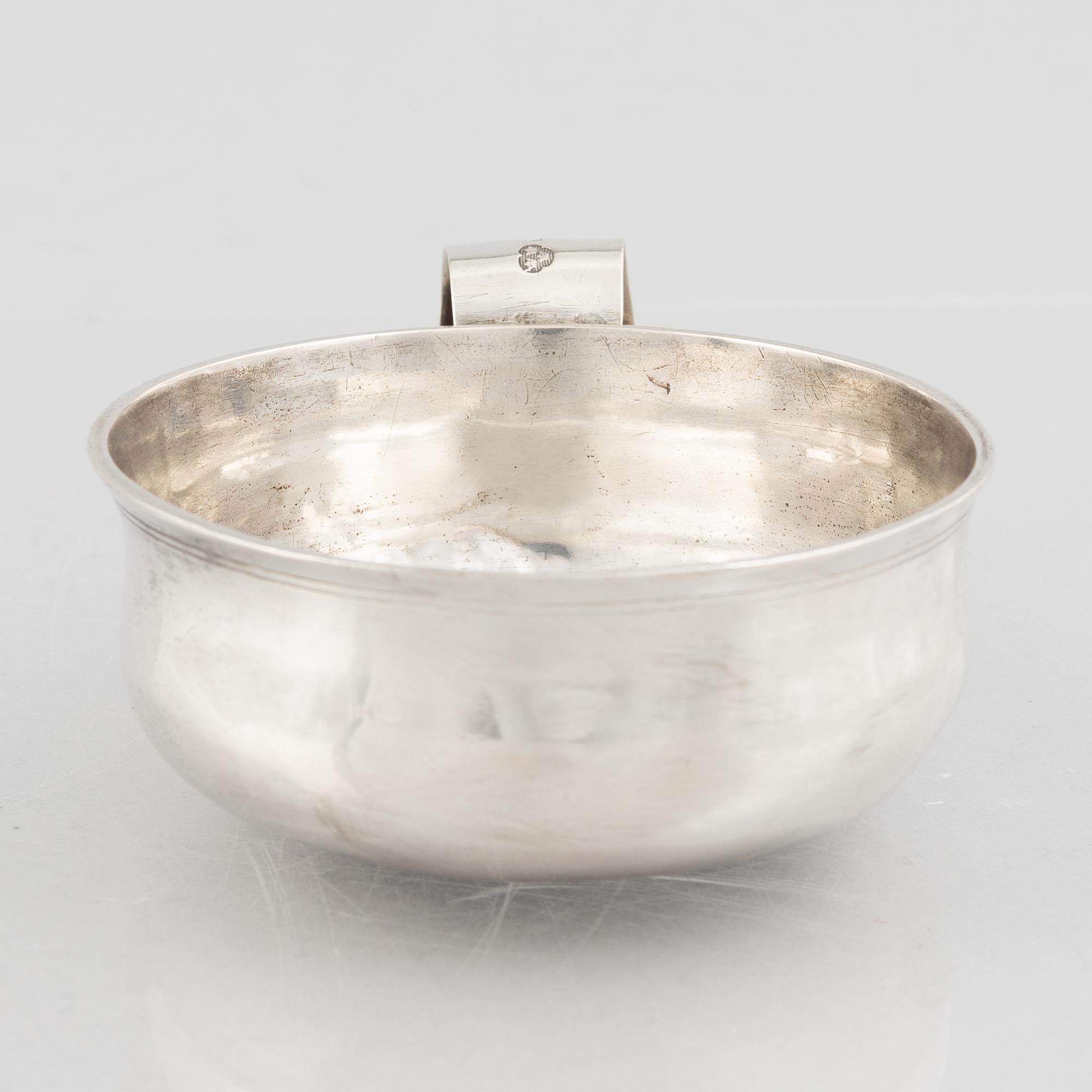 A Swedish silver cup with handle, mark of Erik Löfgren, Umeå 1795.