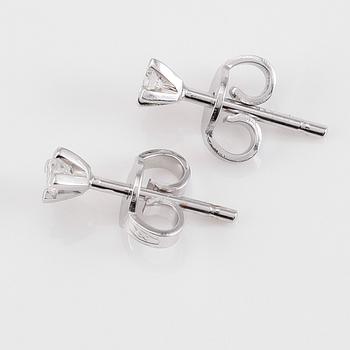 ÖRHÄNGEN, 1 par, 18K vitguld och diamanter tot ca 0.18 ct.