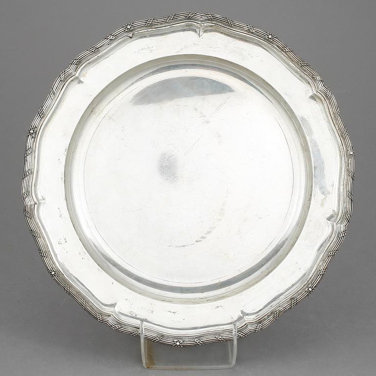 FAT, silver, Möllenborg, Stockholm 1914. Vikt ca 1018 gram.