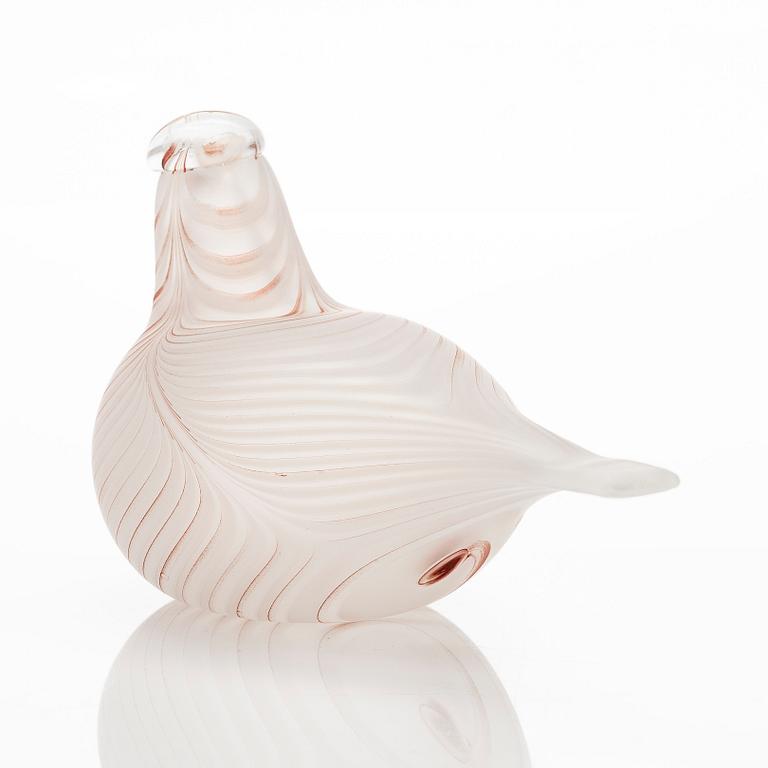Oiva Toikka, A glass bird, 'Millen'. Signed O. Toikka Nuutajärvi 2000.