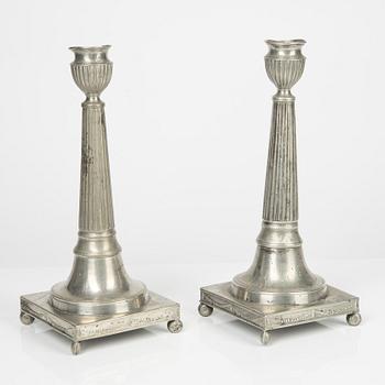 Pehr Johan Mattson, ljusstakar, ett par, tenn, Mariestad 1808-1838.