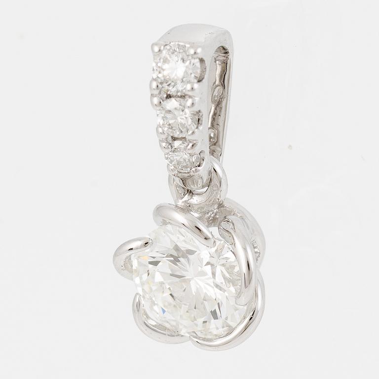Pendant in 18K white gold with a brilliant-cut diamond accompanied by a GIA dossier.