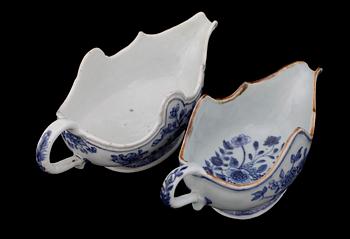 SÅSSNIPOR, 2 st, porslin, Qianlong, Kina 1700-tal.