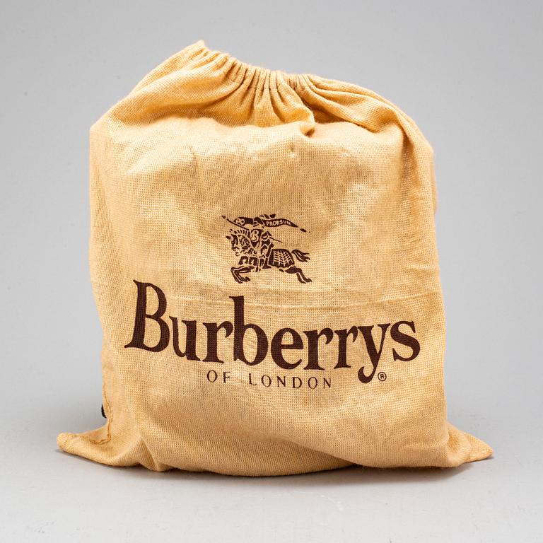 BURBERRY, bucket bag.