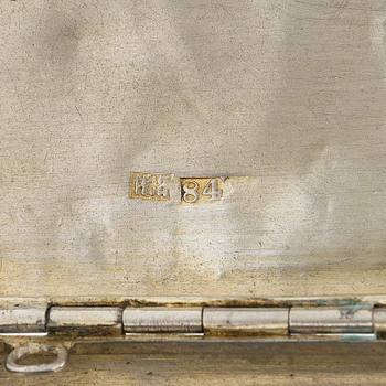 A silver cigarette case, Moscow 1886. Unidentified maker's mark.