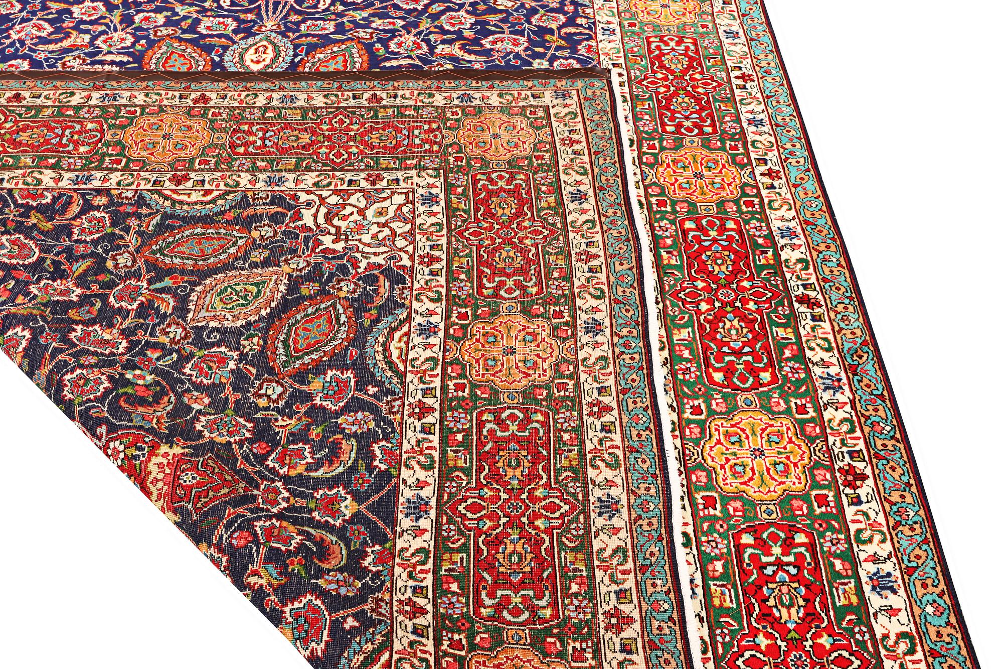 Matta, Keshan, ca. 330 x 244 cm.