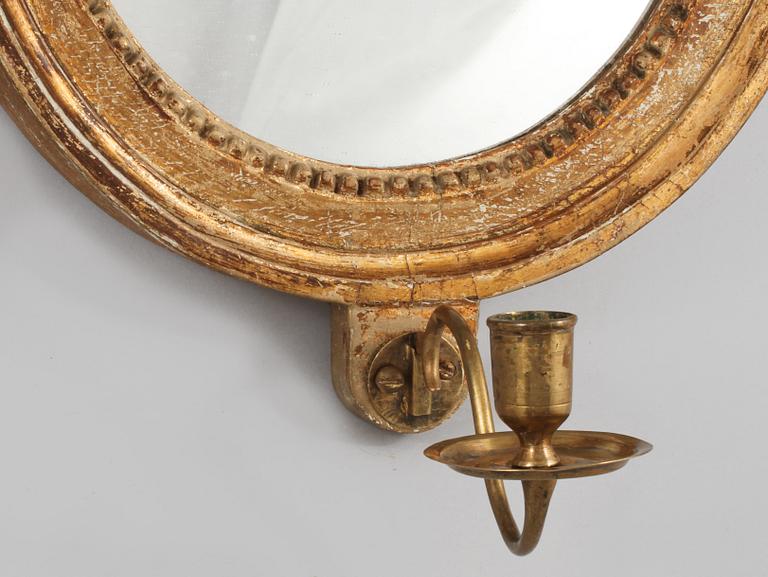 SPEGELLAMPETTER, ett par, gustavianska, sent 1700-tal/tidigt 1800-tal.