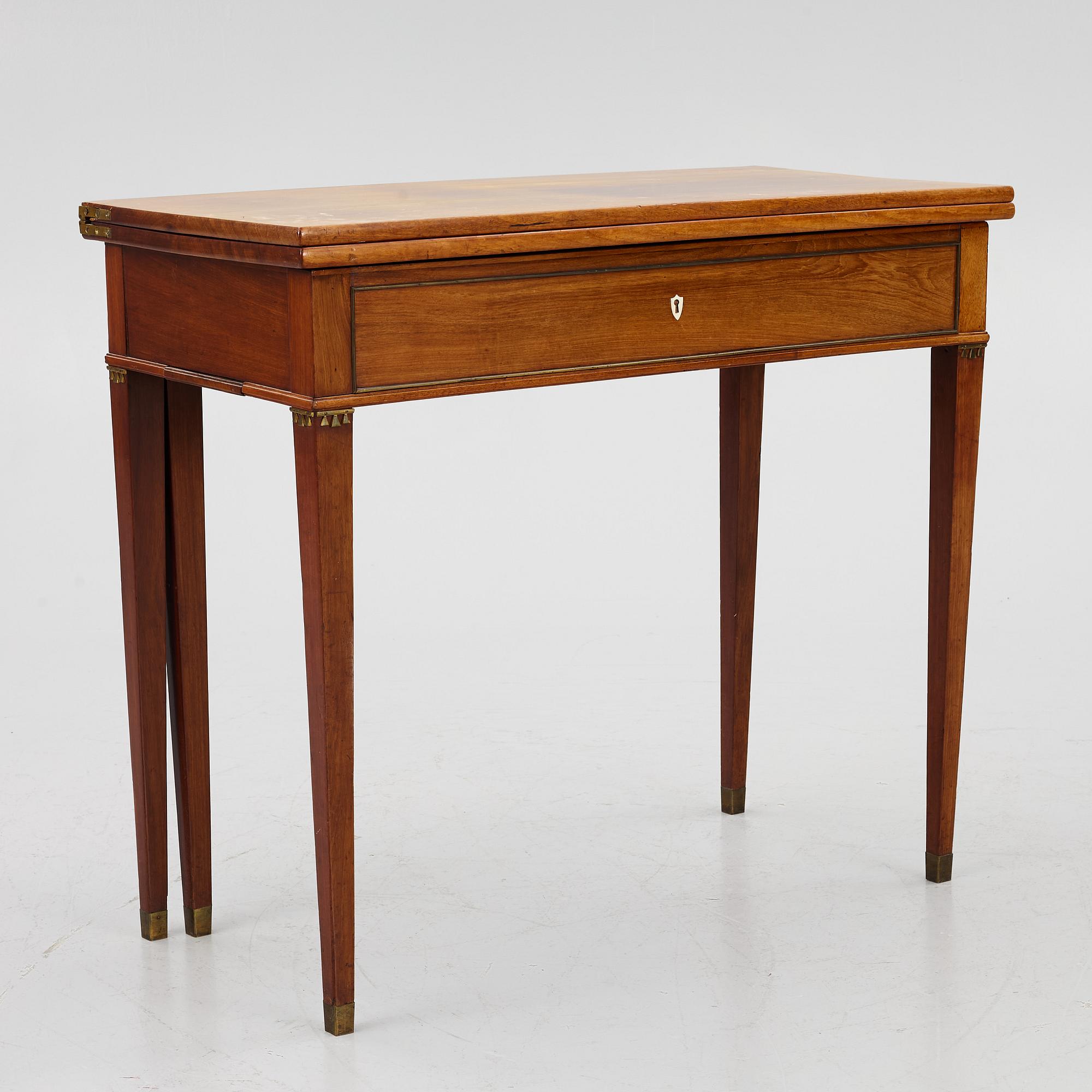 Spelbord, sengustavianskt, omkring år 1800.