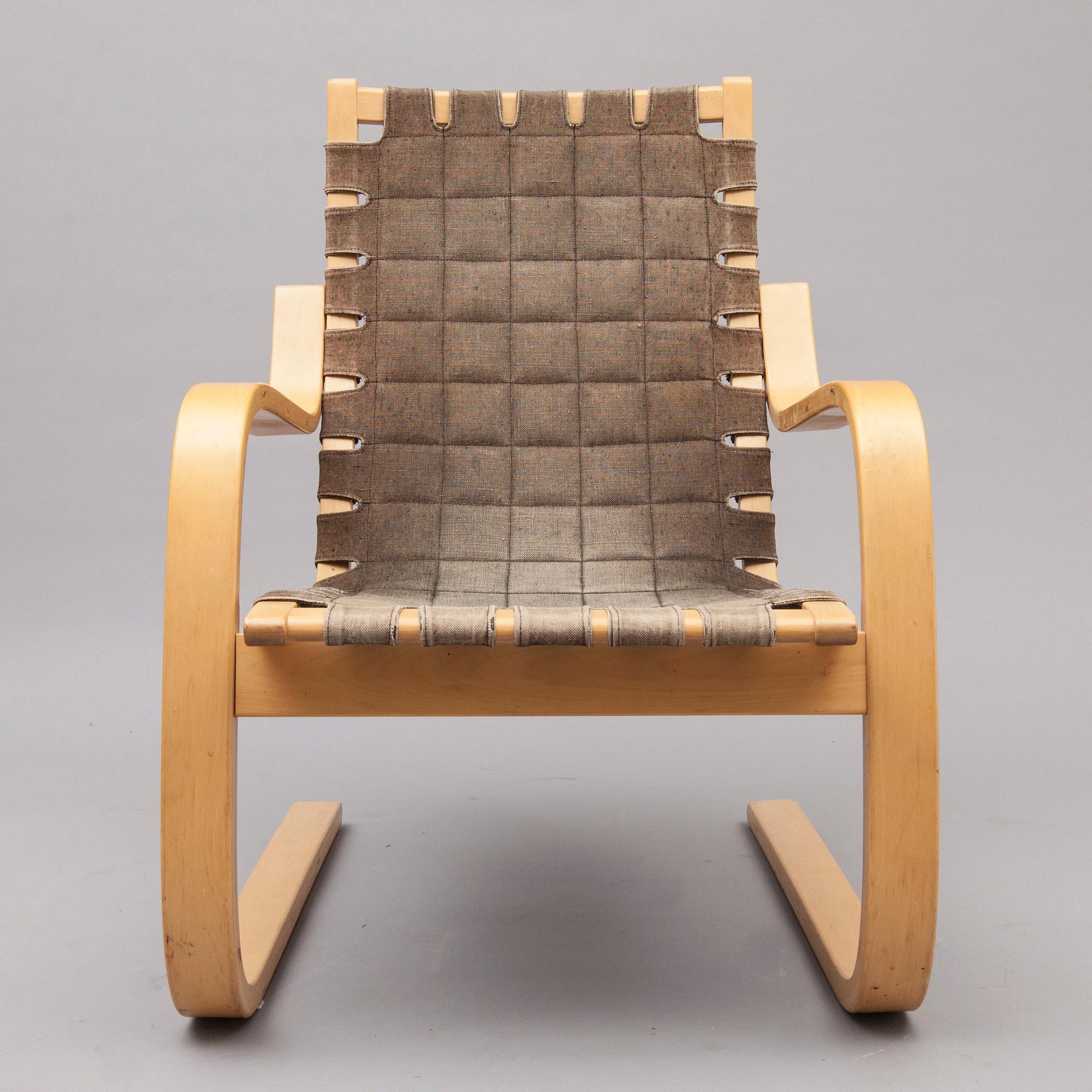 FÅTÖLJ, modell 406, Alvar Aalto, 1900-talets senare hälft.