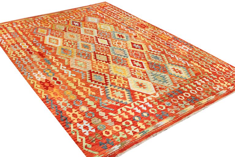 A Kilim carpet, c. 343 x 247 cm.