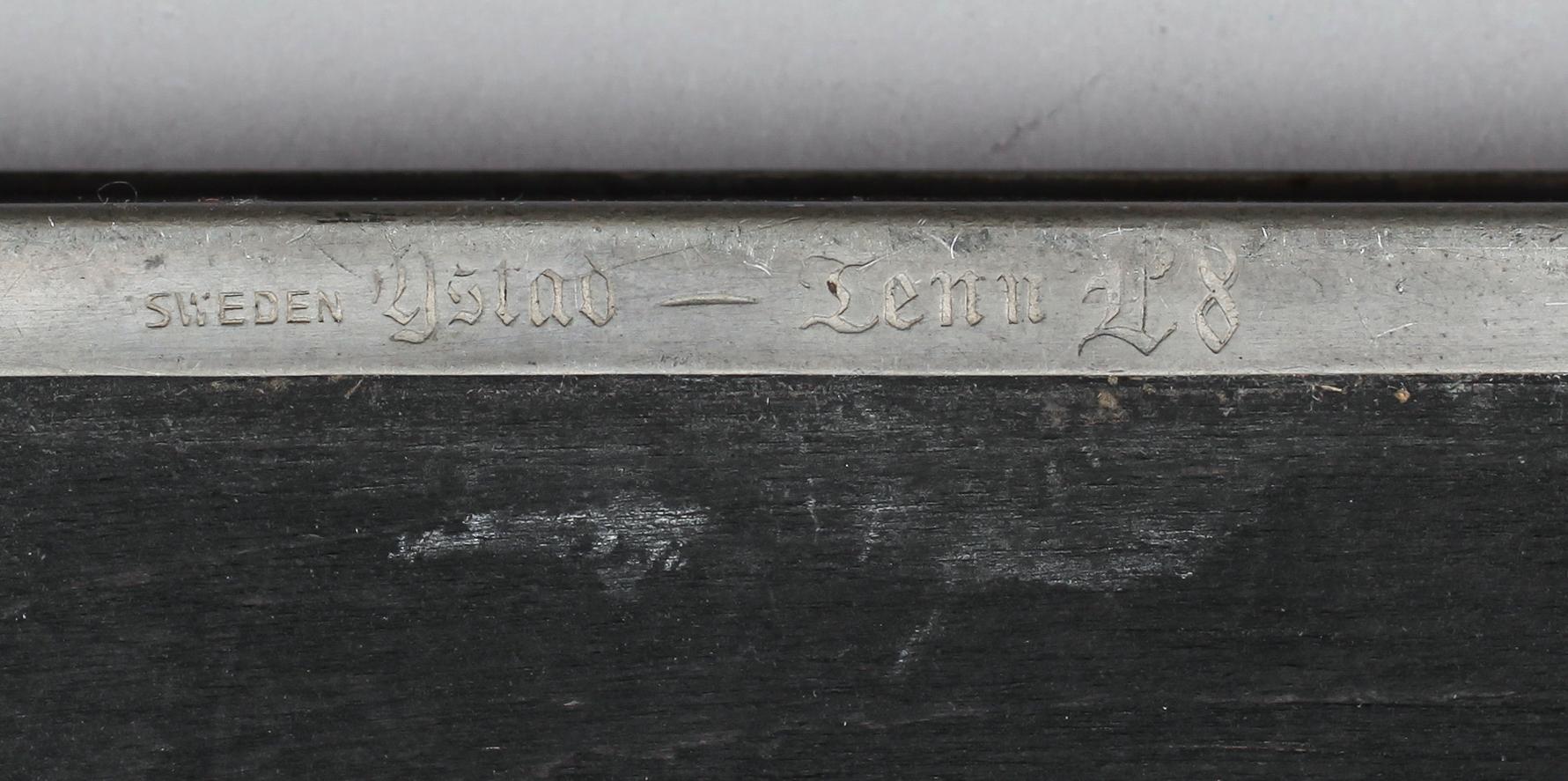 CIGARETTETUI, tenn, Wiwen Nilsson för Ystad-Tenn, 1900-talets första hälft.