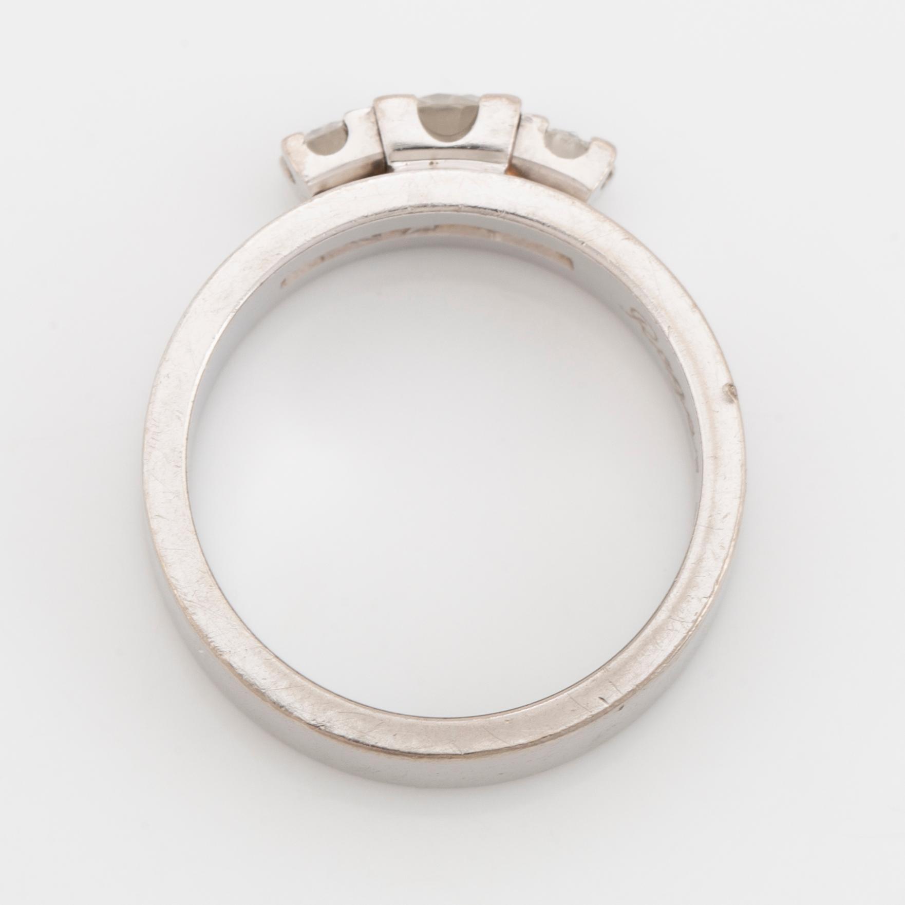 Ring, 18K vitguld med briljanter.