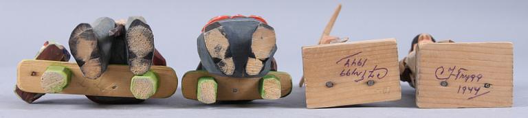 FIGURINER, 4 st, trä, varav 2 st sign Carl Johan Trygg 1944.