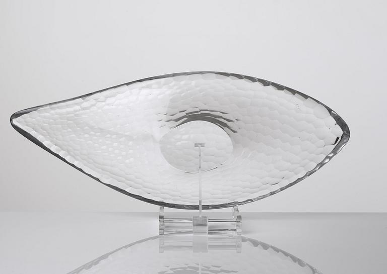 Vicke Lindstrand, a cut glass dish, Kosta, Sweden 1950-60's.