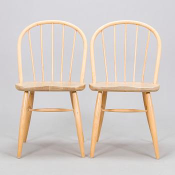 Carl Gustaf Hiort af Ornäs, four mid-20th century spindle chairs for Huonekalutehdas Oy, Ekwall Ab, Pori, Finland.