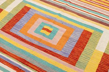 A Kelim rug, c. 200 x 195 cm.