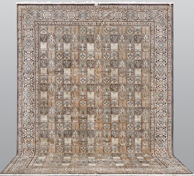 Matta, Silke Kashmir, ca 372 x 275 cm.