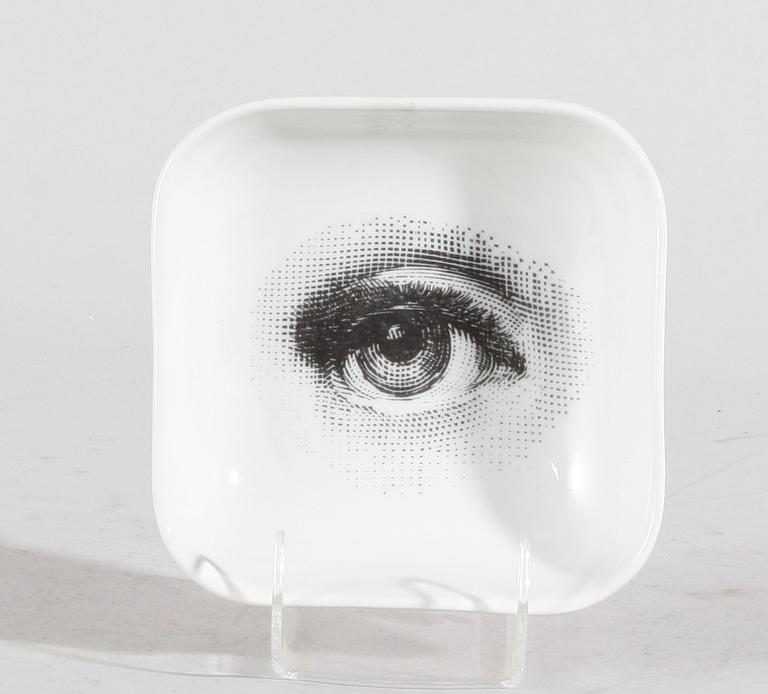 FAT, porslin. Fornasetti, Italien.