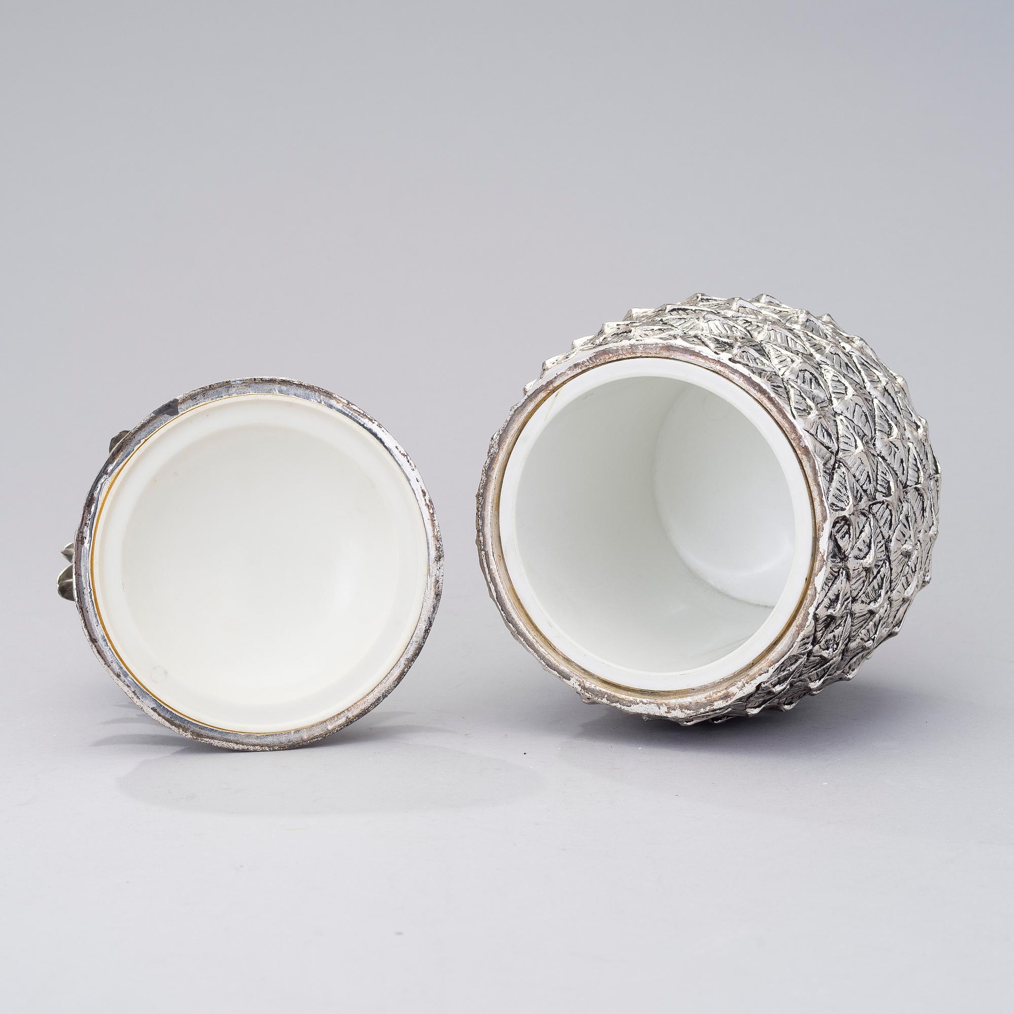 A MAURO MANETTI SIGNED 1960'S ICE BUCKET BY Fonderia d'Arte, Italy.