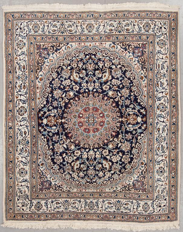 MATTA, old, Nain, part silk, ca 236 x 193 cm.