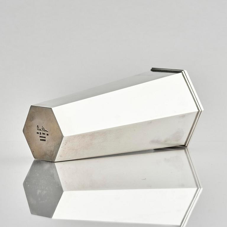 Wiwen Nilsson, a sterling silver vase, Lund, Sweden 1947.