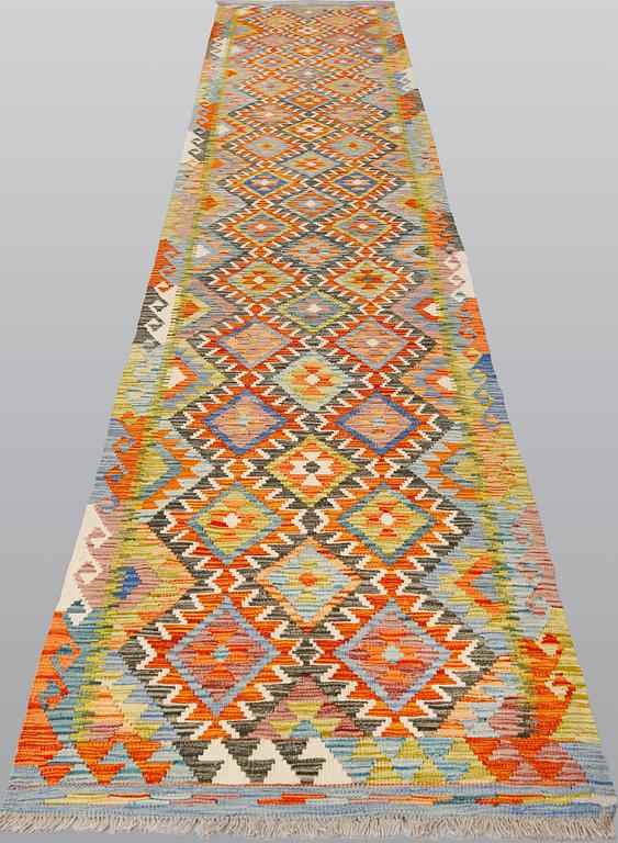 Gallerimatta, kelim, ca 492 x 80 cm.