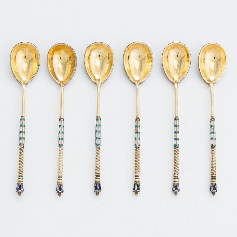 A set of six cloisonné enamel silver gilt teaspoons, maker's mark of Ivan Saltykov, Moscow 182-89. In original box.