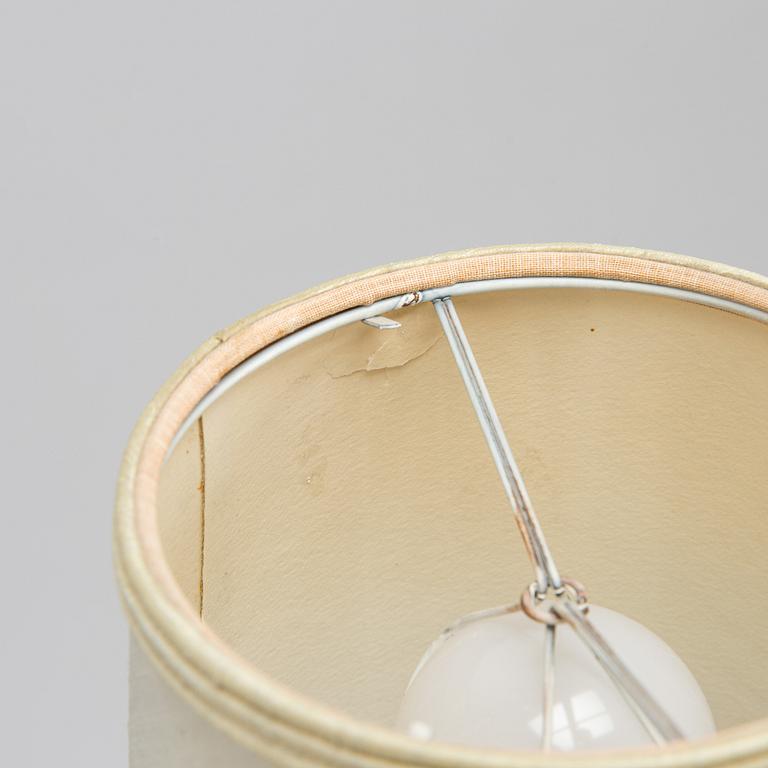 Paavo Tynell, A '9030' chandelier for Taito. Made to order 1950.