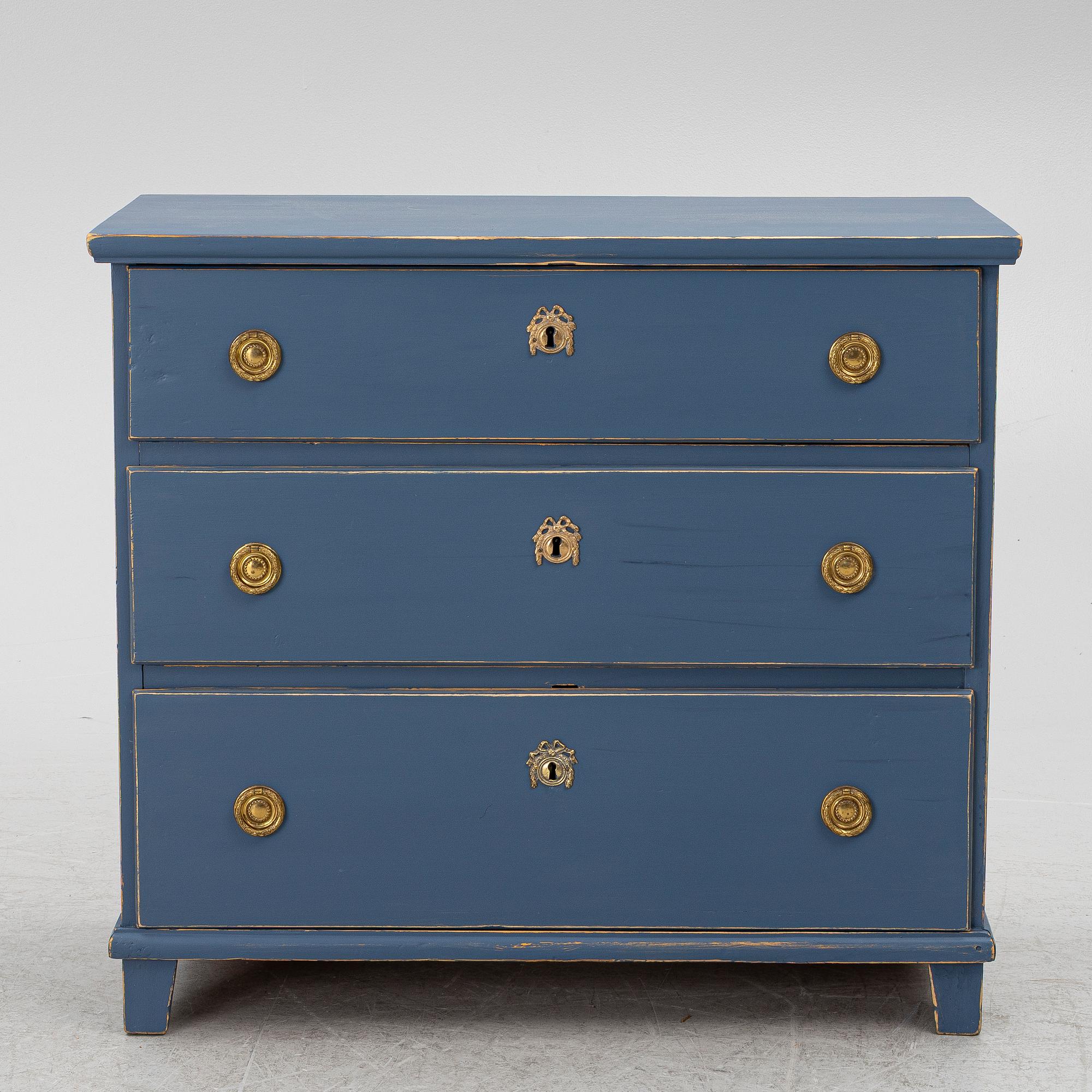 Chest of drawers, circa 1900.