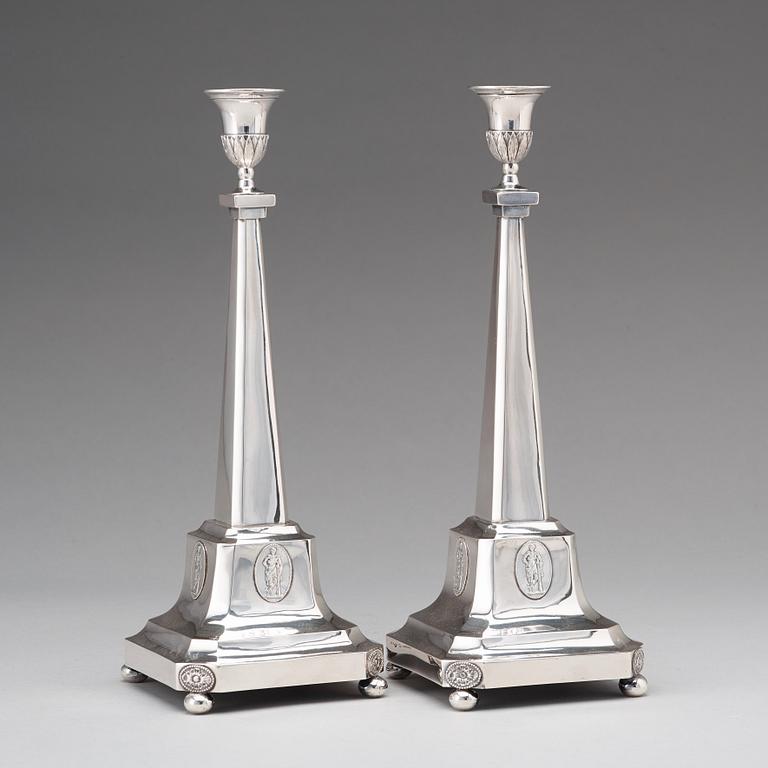 Pehr Zethelius, ljusstakar, ett par, silver, Stockholm 1796, sengustavianska.