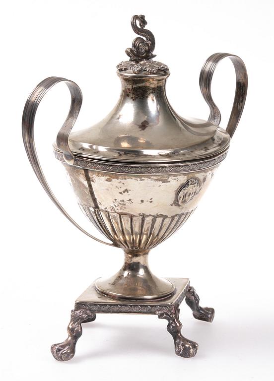 SOCKERSKÅL, silver, empir, troligen Olof Sohlberg (mästare i Falun 1817-1842),1833. Vikt ca 574 gr.