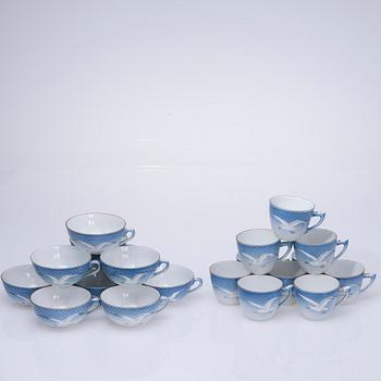 SERVIS, ca 123 delar, porslin, "Måsen", Bing & Gröndahl, Köpenhamn.