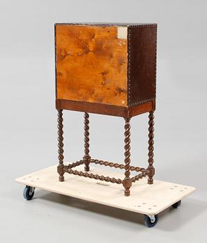 SKÅP, sannolikt Otto Schulz, AB Boet, Göteborg, 1920-talets andra hälft.