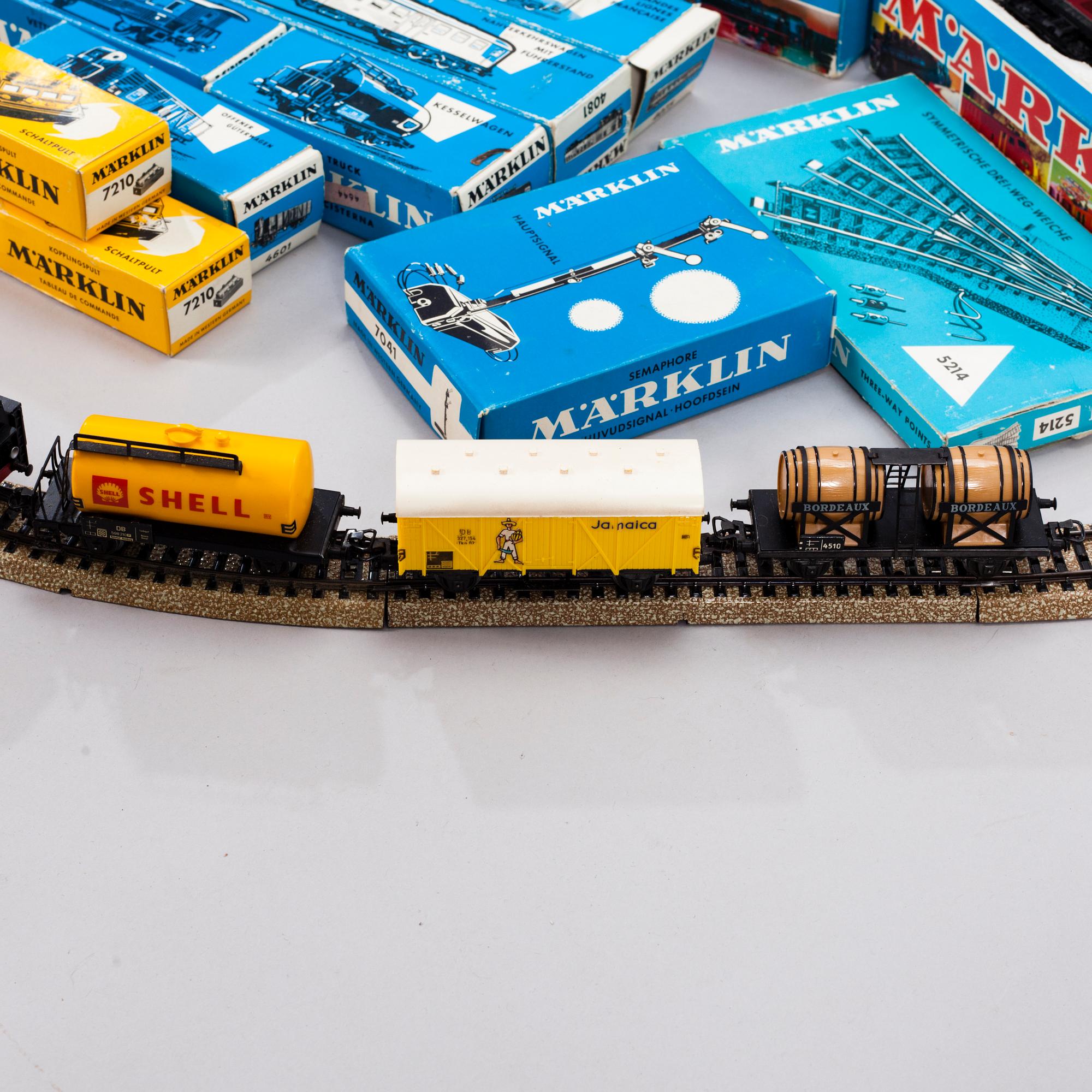 A 44+ piece train set collection, Märklin, Germany, second half of the 20th century.