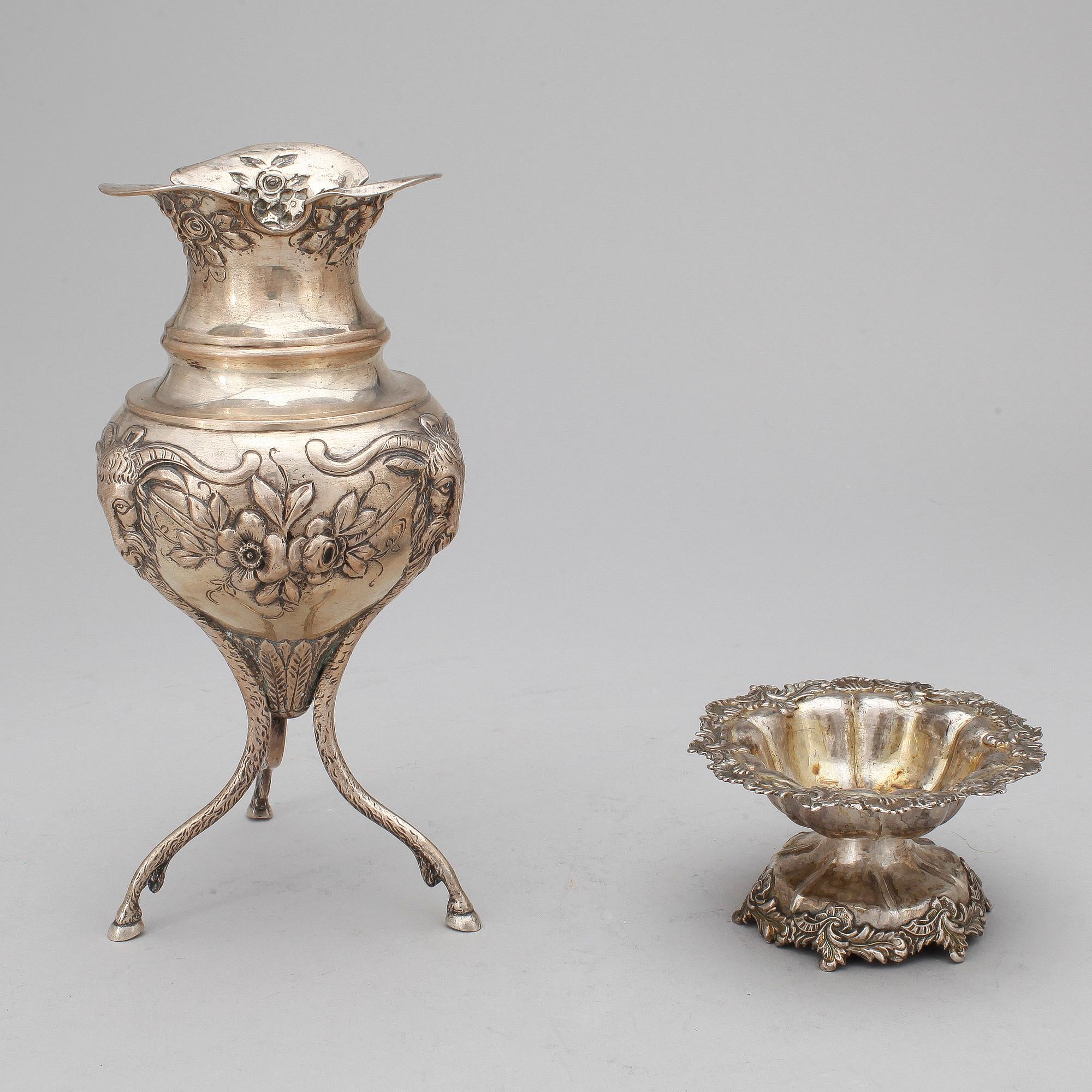 PARTI SILVER, 2 delar, bland annat Ryssland, 1800-tal. Vikt ca 360 gram.
