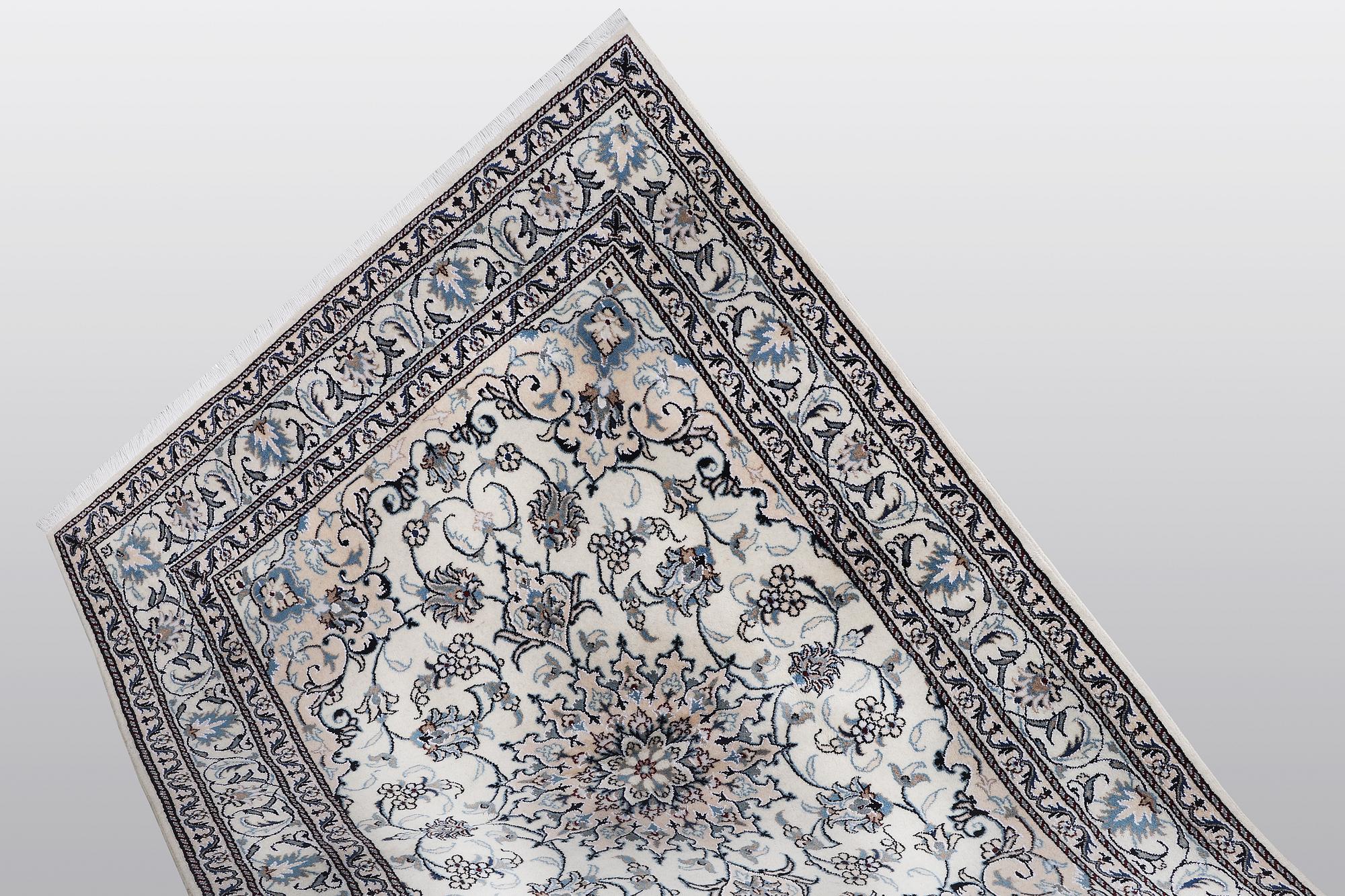 Matto, Nain, 9 LAA, part silk, ca 212 x 150 cm.