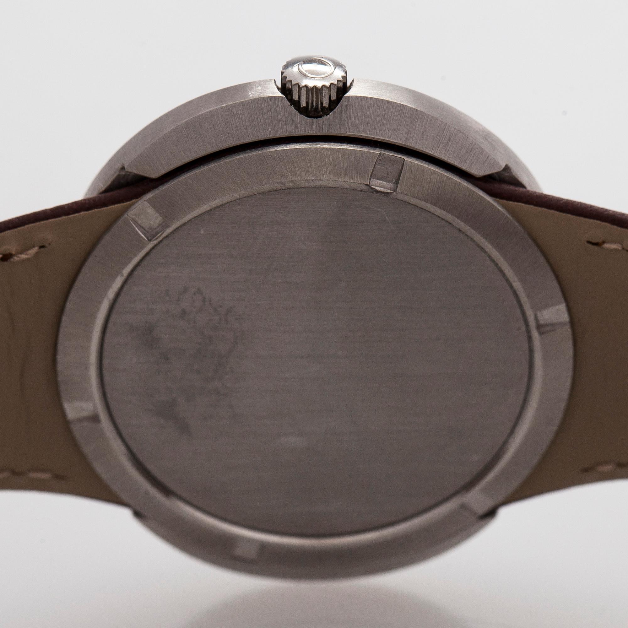 Omega, Geneva, Dynamic, wristwatch, 41 x 36 mm.